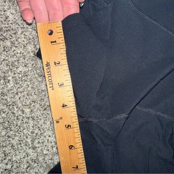 EUC HALARA Women Shorts SMALL black Bike Biker Athleticwear Sports‎ Cycling - Picture 4 of 6